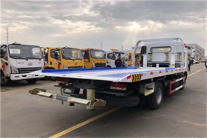 尉犁汽车救援补胎